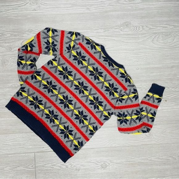 Hanna Andersson Christmas sweater with snowflakes and elbow patches size 10 - Picture 3 of 5